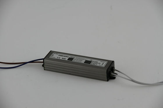 CA universal del conductor constante impermeable de la corriente LED de 18W 300mA para la exhibición del LCD