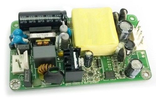 El convertidor de AC-DC/la fuente de alimentación médica 25W hizo salir 15V/1.67A MA25-220S15-A