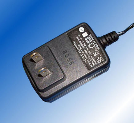 Adaptador europeo del soporte de la pared