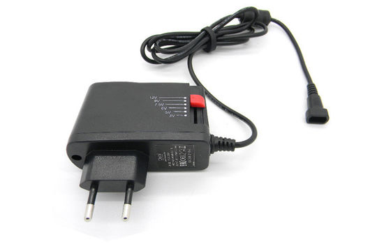 6 adaptador ajustable de la CA DC del voltaje 3-12V del universal de las extremidades 2500mA de DC