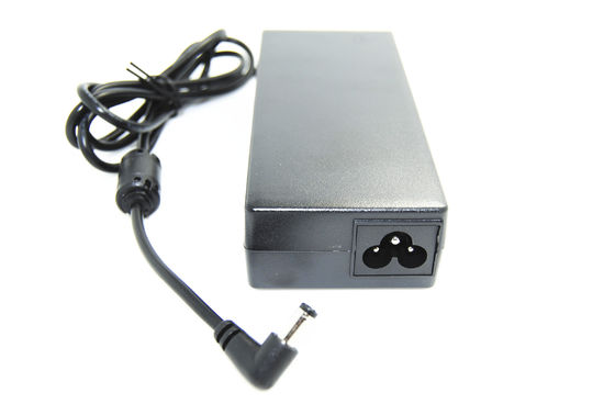 El CV C6 3 fija el adaptador eléctrico externo del ordenador portátil de la CA, CE/RoHS/GS