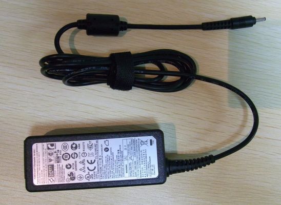 Cargador compatible del adaptador de corriente alterna del poder del ordenador portátil de Samsung PA-1400-14
