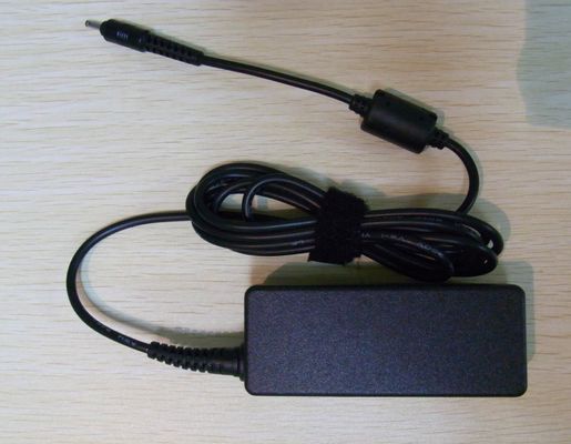 Cargador compatible del adaptador de corriente alterna del poder del ordenador portátil de Samsung PA-1400-14