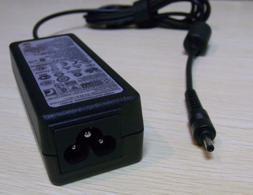 Cargador compatible del adaptador de corriente alterna del poder del ordenador portátil de Samsung PA-1400-14