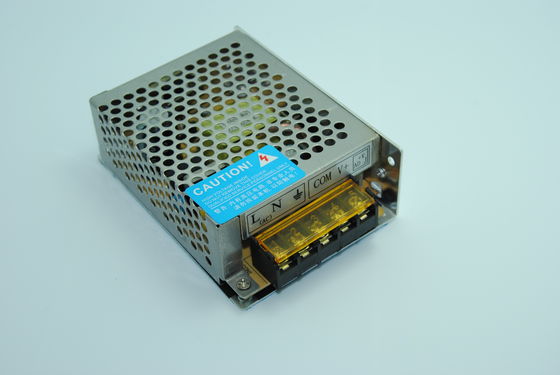 fuentes de alimentación universales del CCTV de 60W 12V DC 5A para la cámara CCTV