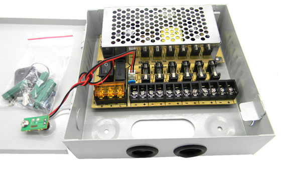 Alto canal de las fuentes de alimentación del CCTV de Efficency AC100-240V 6, EN55022 clase B