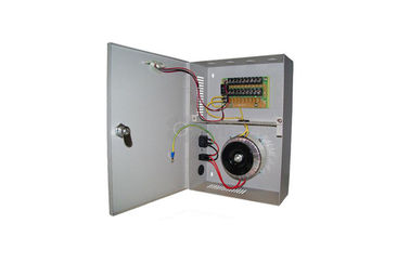 18 fuentes de alimentación del CCTV del canal 12VDC 400W 13Amp con el CE certificado