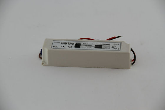 300 VAC de 3A 36W de gama completa del voltaje del conductor constante de la prenda impermeable LED para la cámara CCTV