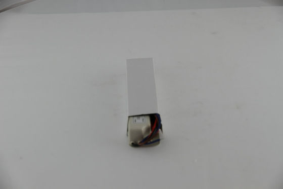 Alta prenda impermeable constante del conductor del voltaje LED del brillo 12V 20W con la CA universal