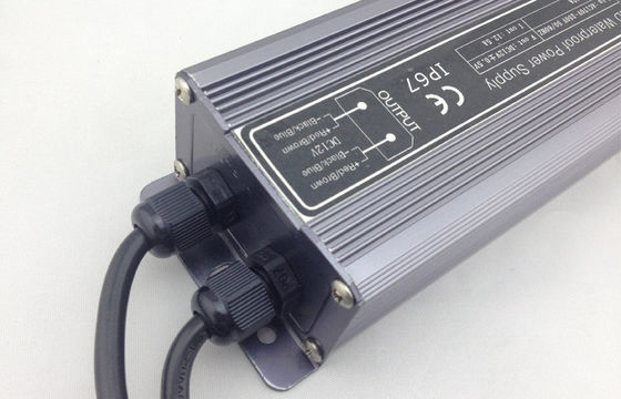 La prenda impermeable al aire libre del RGB P62.5 LED llevó a Mesh Screen Display DC12V 192W