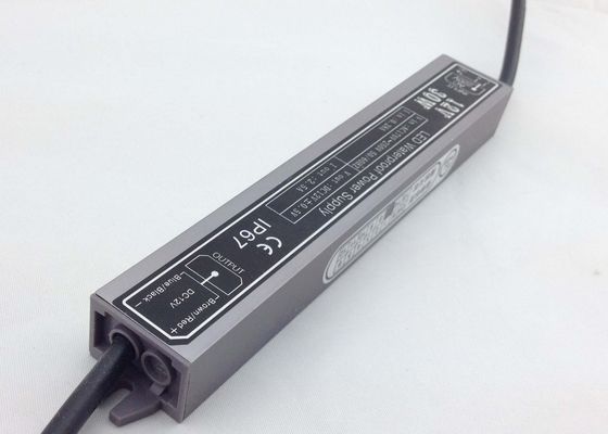 La fuente de alimentación constante del voltaje LED de 30 vatios 12VDC/DC 24V para el pixel del LED se enciende