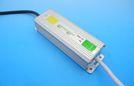 Alta fuente de alimentación de la prenda impermeable de Efficency 30W para la corriente constante 12V del EMC IP67 de la luz del LED